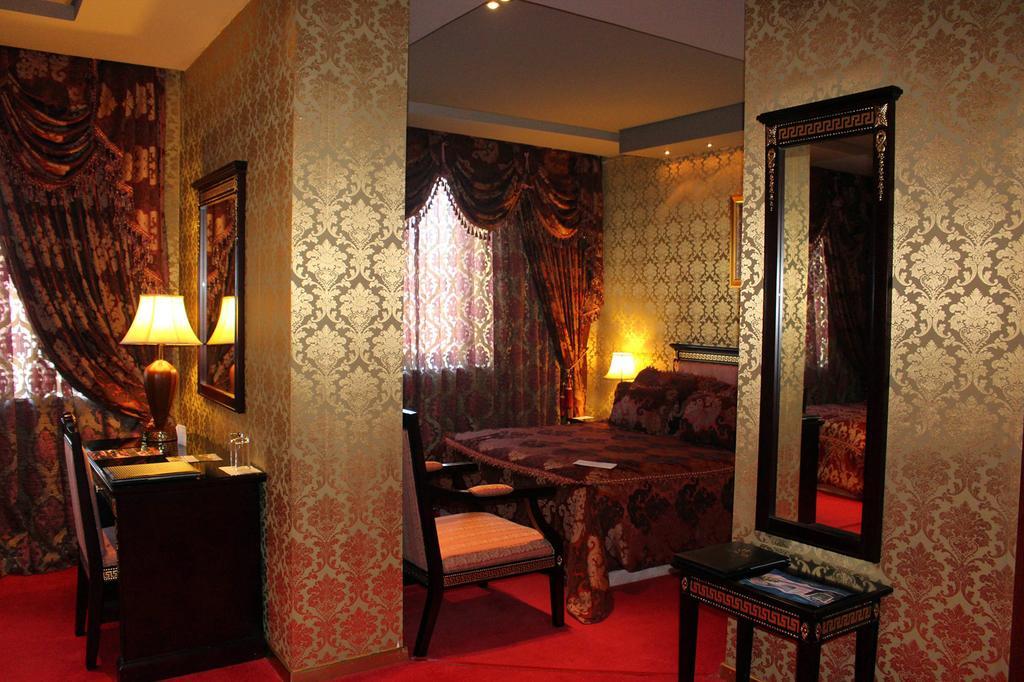 Grand Hotel Europa Shkodër Exteriör bild