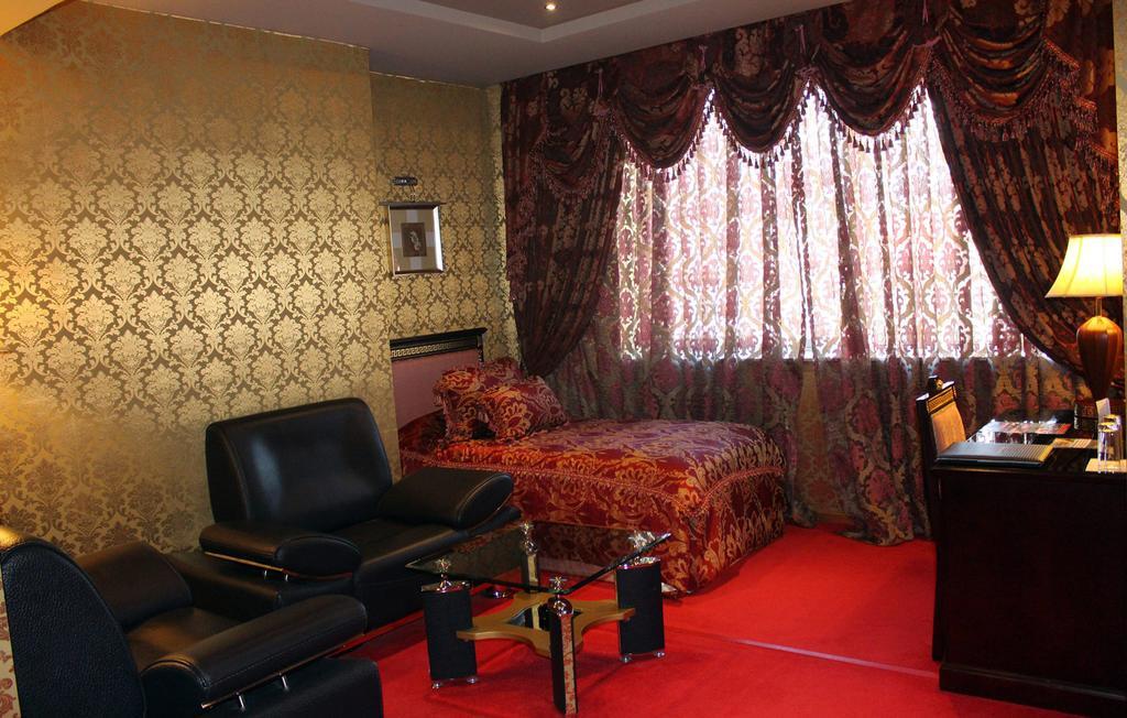 Grand Hotel Europa Shkodër Exteriör bild
